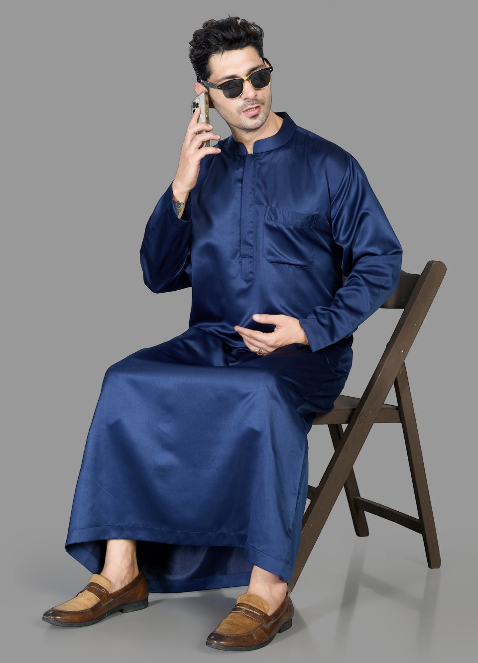 Amber Kuwaiti Thobe