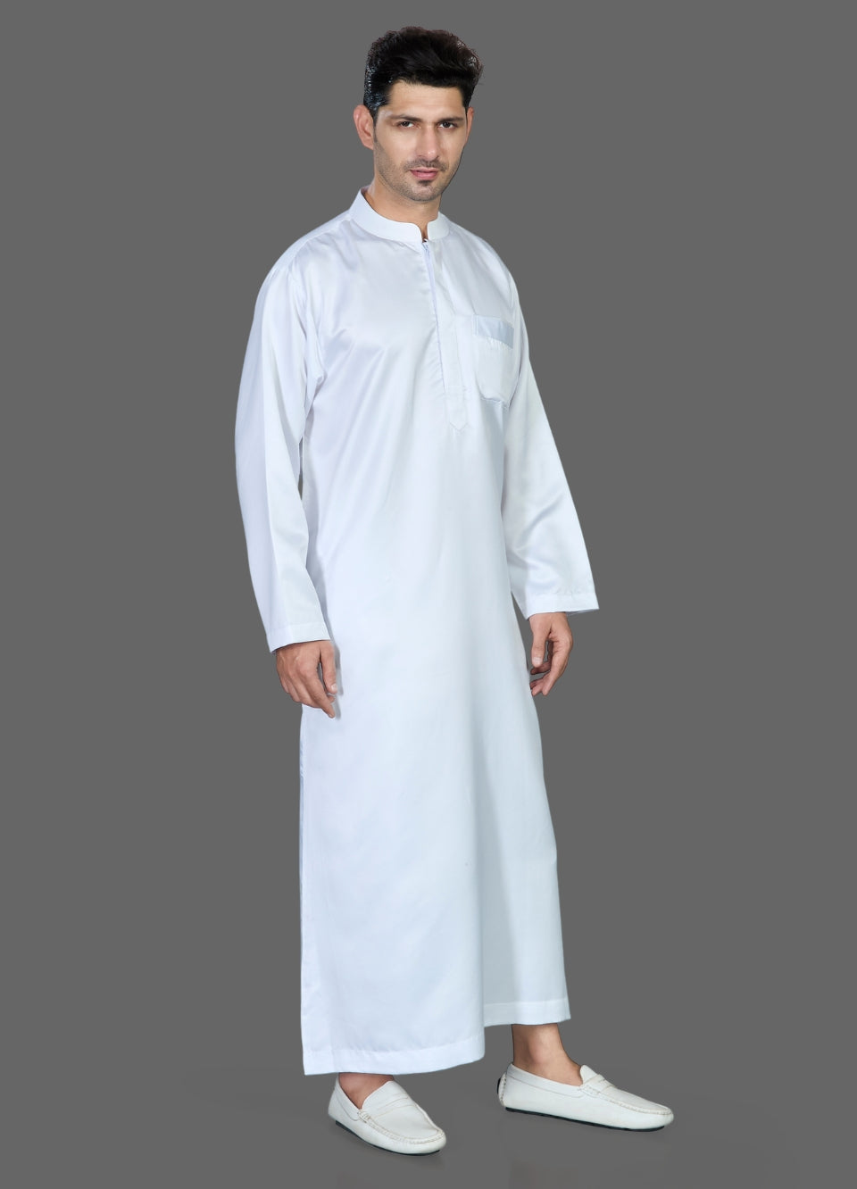 Amber Kuwaiti Thobe